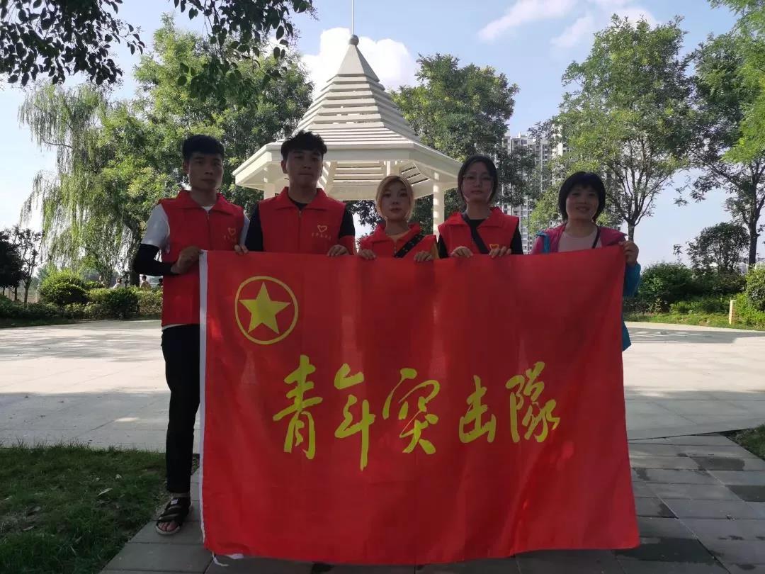 谈球吧体育