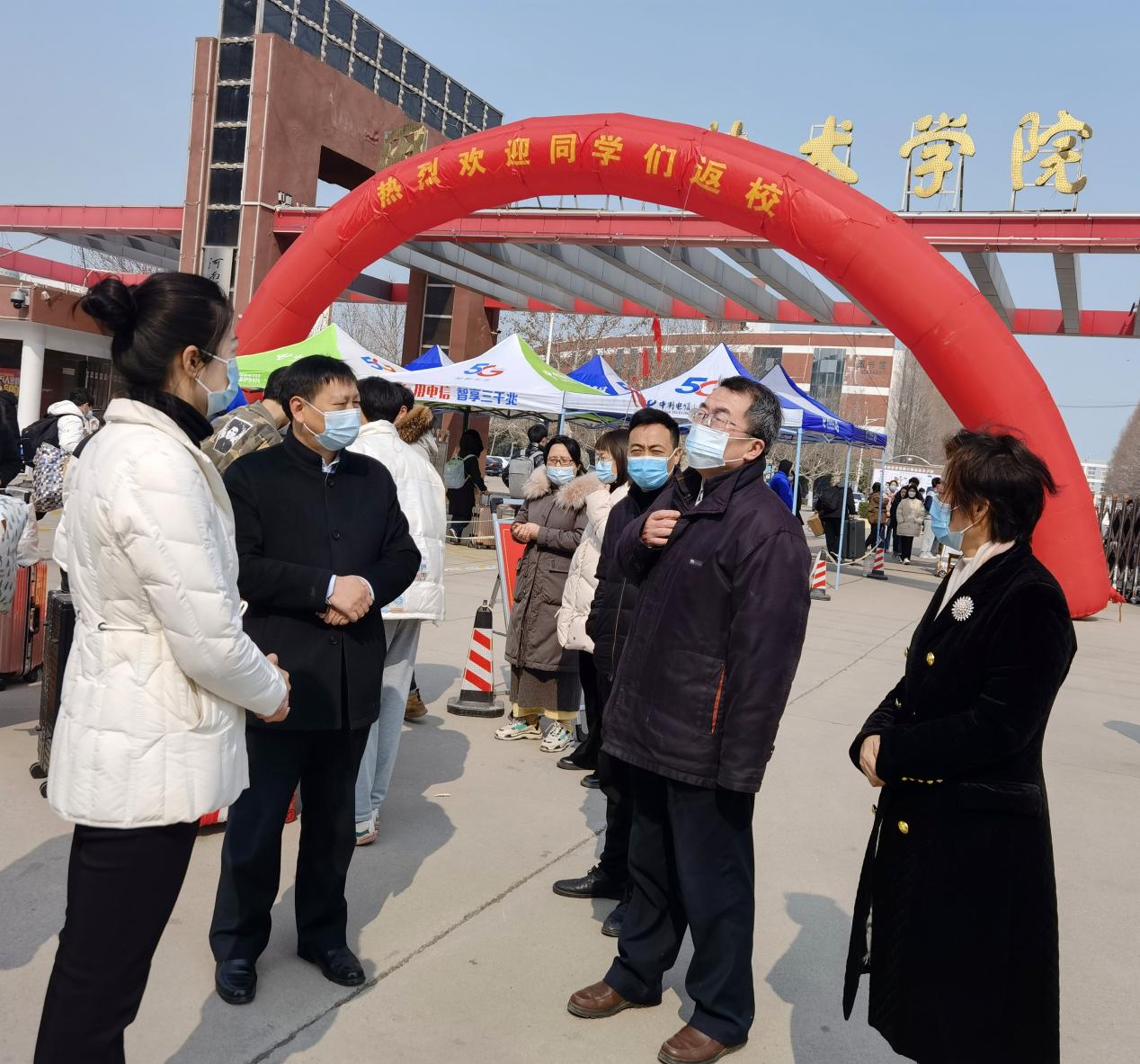 谈球吧体育